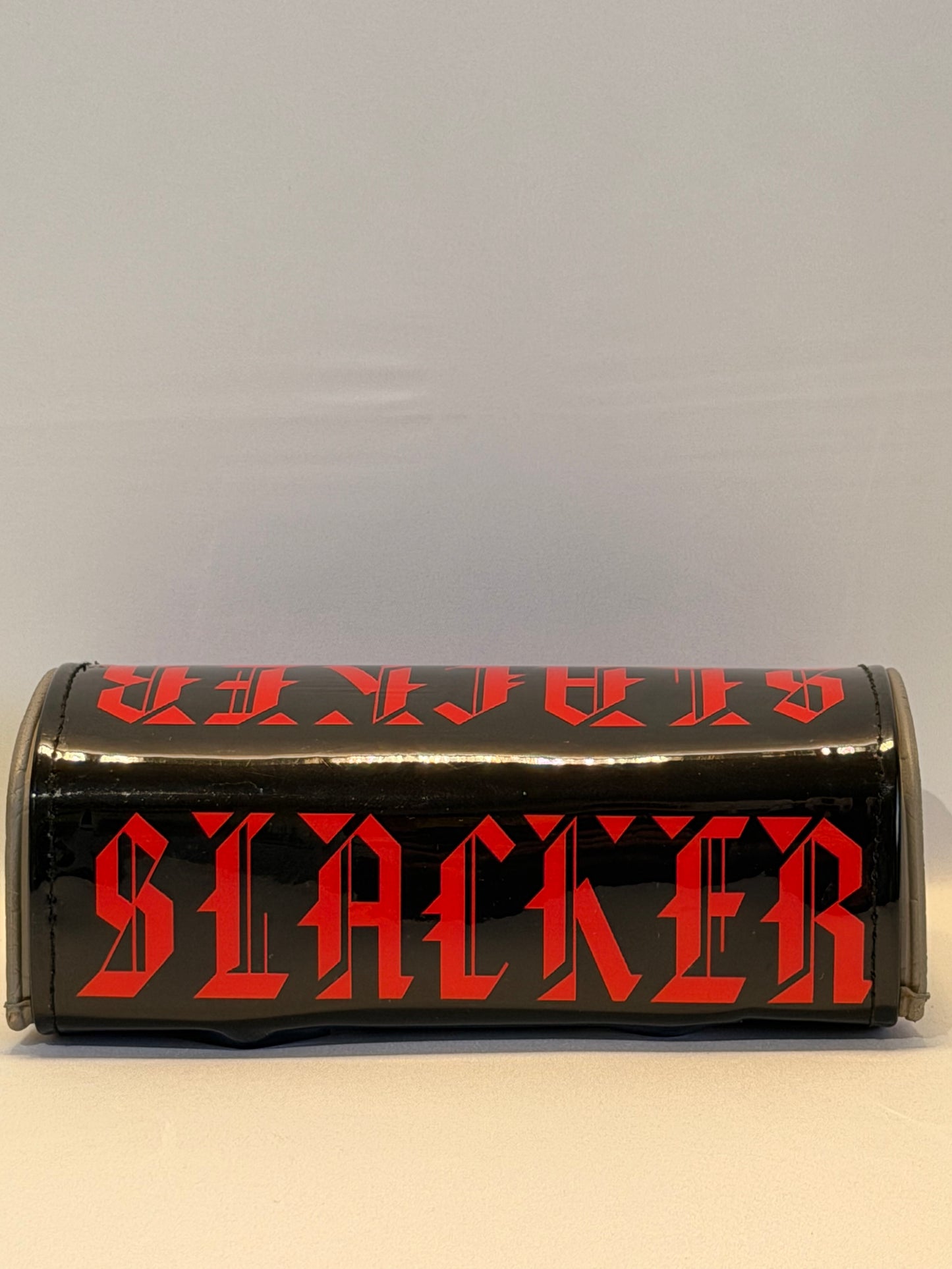 Black Red “Slacker” Bar pad